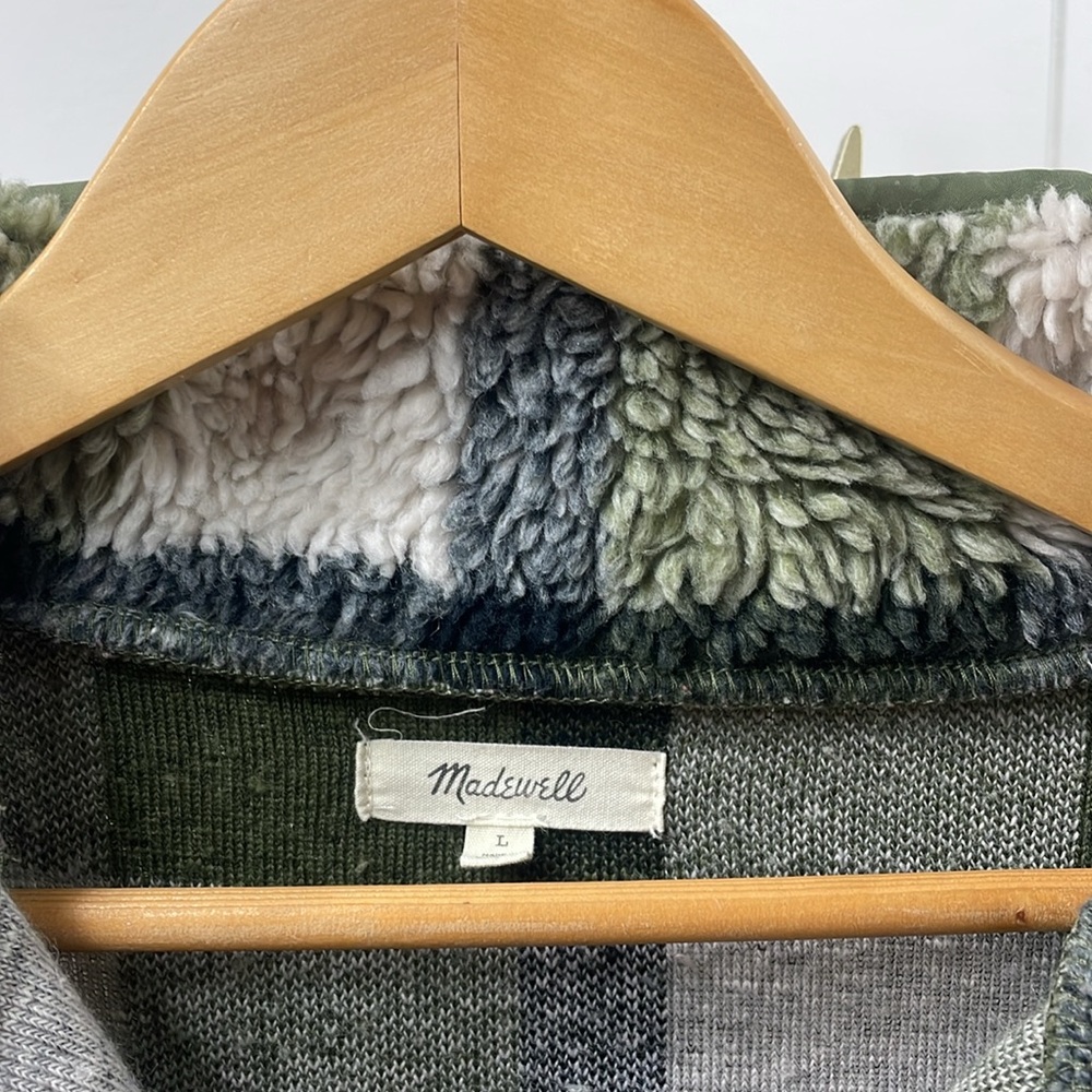 Madewell (Re)sourced Sherpa Popover Tunic Jacket in Plaid - Picture 6 of 8